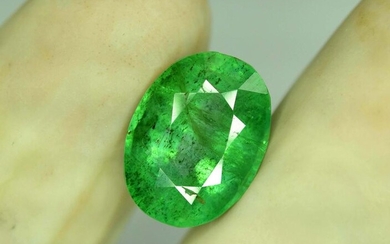 7 Carats Top Grade Oval Cut Emerald Loose Gemstone From