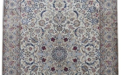 7 x 11 Ivory Persian Wool & Silk Nain Rug