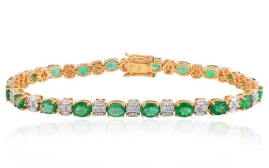 8 TCW SI/HI Diamond & Emerald Bracelet 18kt yellow gold