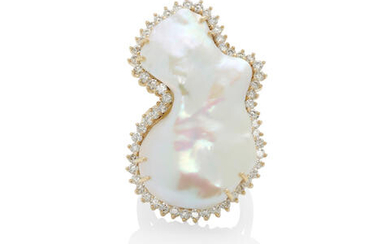 A 14K GOLD, DIAMOND AND FRESHWATER PEARL RING