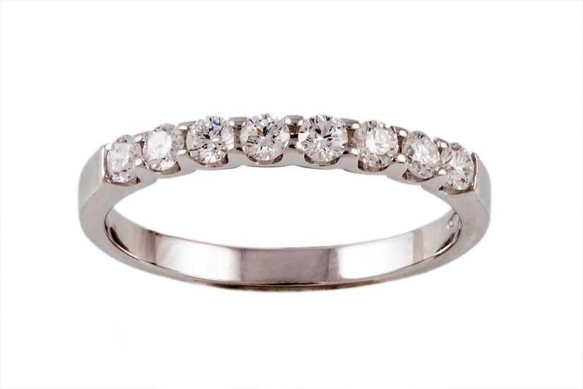 A DIAMOND HALF ETERNITY RING, with diamonds of 0.50ct in tot...
