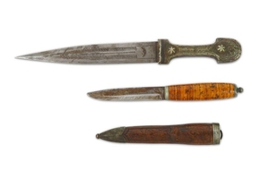 A WOOD-HILTED OTTOMAN FRUIT DAGGER AND A CAUCASIAN
