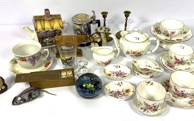 A group of miscellaneous items, including a small Royal Crown Derby ‘Posies’ part tea service, a