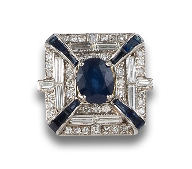 ART DECO STYLE RING IN PLATINUM WITH DIAMONDS AND SAPPHIRES