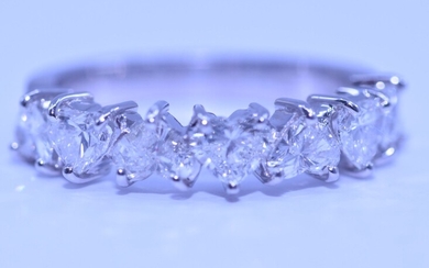 Bague de qualité supérieur Nino Mass or blanc 18ct. (poinçon 750) avec 7 diamants taille...