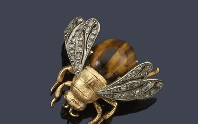 Bumblebee brooch with rose-cut diamonds and cabochon