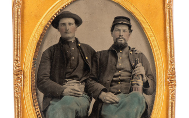 [CIVIL WAR]. Quarter plate tintype of a pair of Union pards sharing a drink.