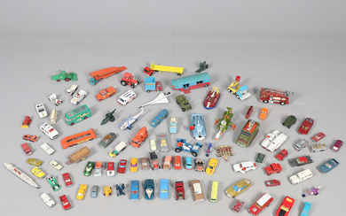 COLLECTION OF DIE CAST TOYS INCLUDING DINKY TOYS & CORGI.