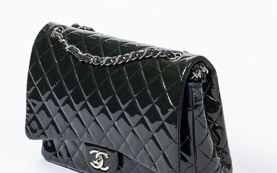 SOLD. Chanel: A "Maxi Double Flap" bag made of dark green quilted patent leather with silver tone hardware, double chain strap and one exterior pocket. – Bruun Rasmussen Auctioneers of Fine Art