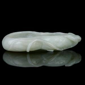 Chinese Qing Style Pale Celadon Jade Gourd Brush Wash
