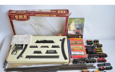 Collection of train models to include OO gauge Airfix Euston...