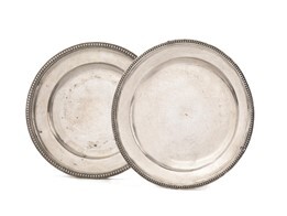 DUE PIATTI, ROMA, 1820 CIRCA in argento, di forma...