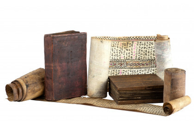 [ETIOPIA] - Lotto di tre scroll e due manoscritti in lingua ge'ez. XVIII-XIX secolo. A lot of three scrolls and...