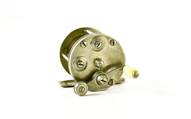 Early Unmarked Kentucky Style Casting Reel