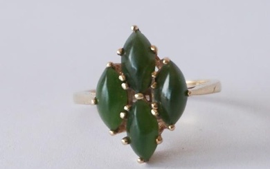 Fine Ladies 14k Gold & Spinach Jade Ring