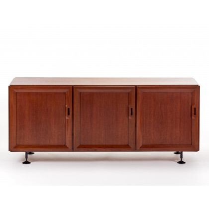 Franco Albini ( Robbiate 1905 - Milano 1977 ) , Sideboard with three doors model "MB15". Produced by Poggi, Pavia, 1958. Solid wood veneered and edged with teak. Variant with...