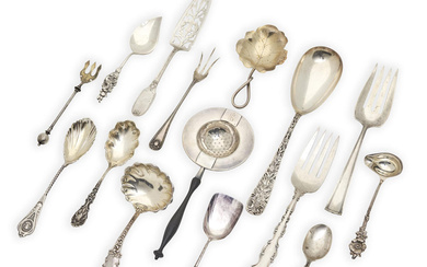 GROUP OF AMERICAN STERLING SILVER FLATWARE