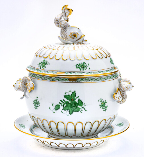HEREND 'CHINESE BOUQUET GREEN' PORCELAIN COVERED TUREEN & TRAY, 2 PCS, DIA 11" (TRAY)