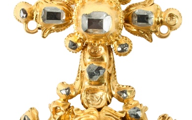 IBERIAN ANTIQUE 18K YELLOW GOLD AND DIAMOND CROSS PENDANT, CIRCA LATE 17TH/EARLY 18TH CENTURY