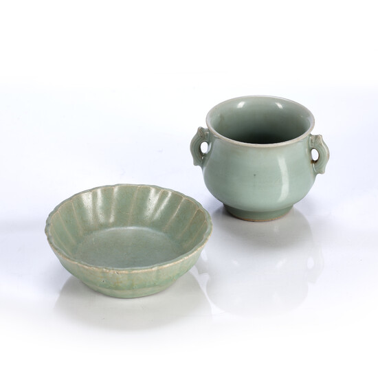 Longquan celadon censer and brush washer