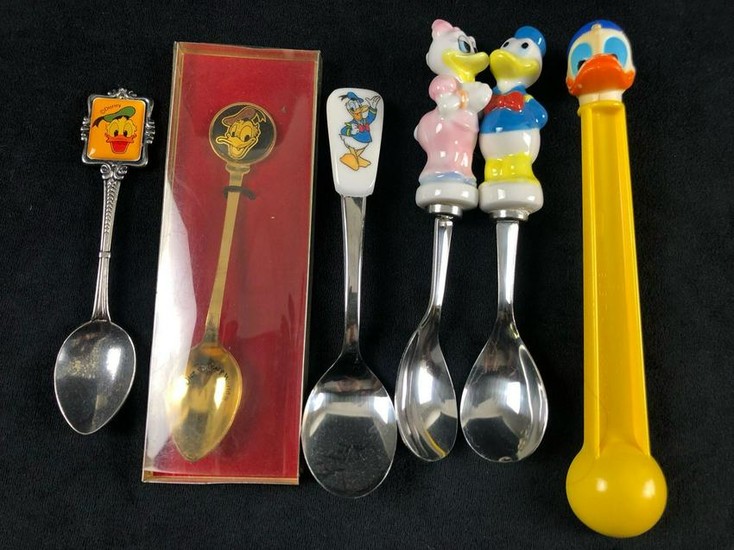 Lot of 6 vintage Donald Duck Spoons Walt Disney
