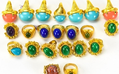 Lot of Vintage Gilt Metal Costume Jewelry Rings