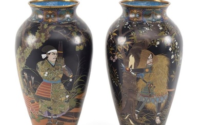 Namikawa style fine pair of large 1870s cloisonne vases with samurai decoration. Fine quality black