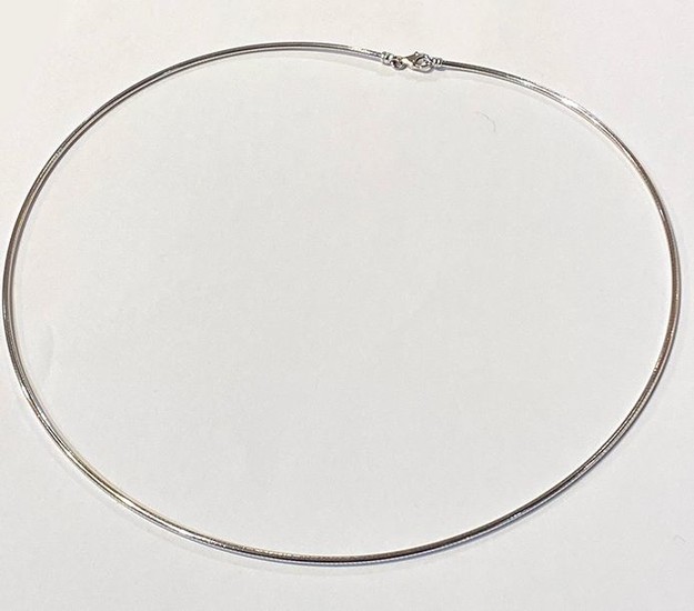 Necklace in 18K white gold (750/°°°), Omega mesh,...