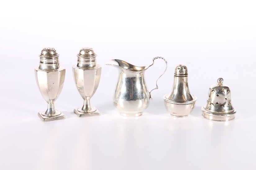 Pair of George V silver pepper pots of octagonal section by&...