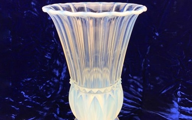 Pierre d'Avesn (1901-1990) "Croismare" Vase