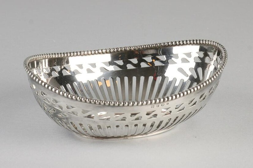 Silver bonbon basket, 925/000, oval sawn model with