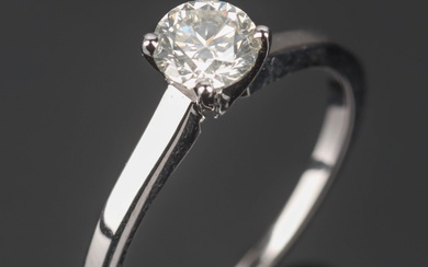 Solitaire diamond ring of 14 kt. white gold, of approx. 0.72 ct.