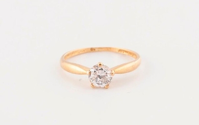 Solitaire ring in yellow gold (750) set with a brilliant-cut diamond in claw setting.