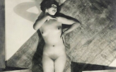 Studio A. N. Nu féminin, c. 1920. Épreuve... - Lot 52 - Ader