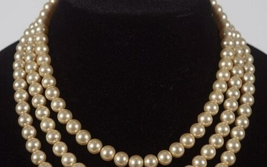 THREE STRING PEARL DRESS NECKLACE