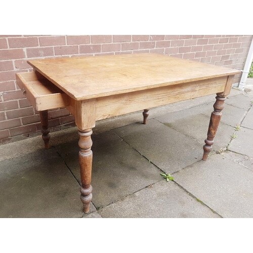 Traditional Victorian Plank Top Pine Dining Table with cutle...