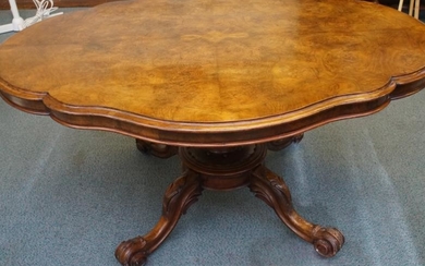 Victorian Burr Walnut dining table with elaborate undercarriage.158 cm...