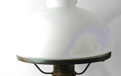 grosse Petroleum-Tischlampe, Glasstand, H-45 cm