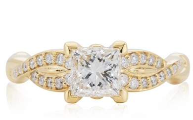 0.85 total carat - 18 kt. Yellow gold - Ring - 0.72 ct Diamond - Diamonds