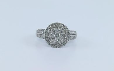 10k Diamond ring
