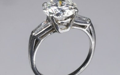14K GOLD SOLITAIRE DIAMOND RING