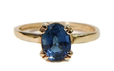 14k Yellow Gold and Blue Sapphire Ring, Size 7.
