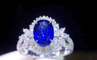 18 kt.White gold Ring-2.05ct Sapphire 1.2 ct Diamond