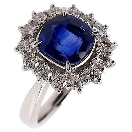 2.45ct Natural Vivid Blue Sapphire and 0.74ct Natural Diamonds - IGI Report - Platinum - Ring Sapphire
