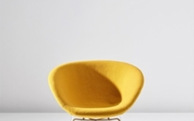 Arne Jacobsen, 'Gryden' (Pot) chair, model no. FH 3318, designed for the SAS Royal Hotel, Copenhagen