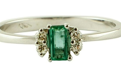 Emerald, Diamonds, 18k White Gold, Solitary Ring