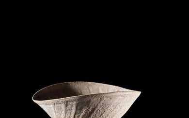Lucie Rie, Oval bowl with fluted sides