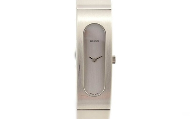 Vintage Gucci 2400S Stainless Steel Womens Quartz Watch