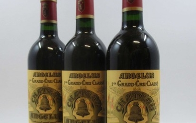 11 bouteilles CHÂTEAU ANGELUS 1998 1er GCC (B) Saint Emilion (dont 1 étiquette léger déchirée)