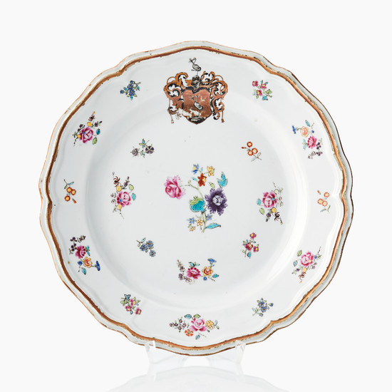 A Chinese famille rose armorial plate